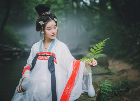 州长科莫性骚扰多名女性总统拜登呼吁其辞职