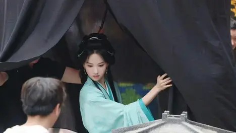 《小美人鱼》女主与前男友争夺儿子监护权 被对方反诉心理有问题