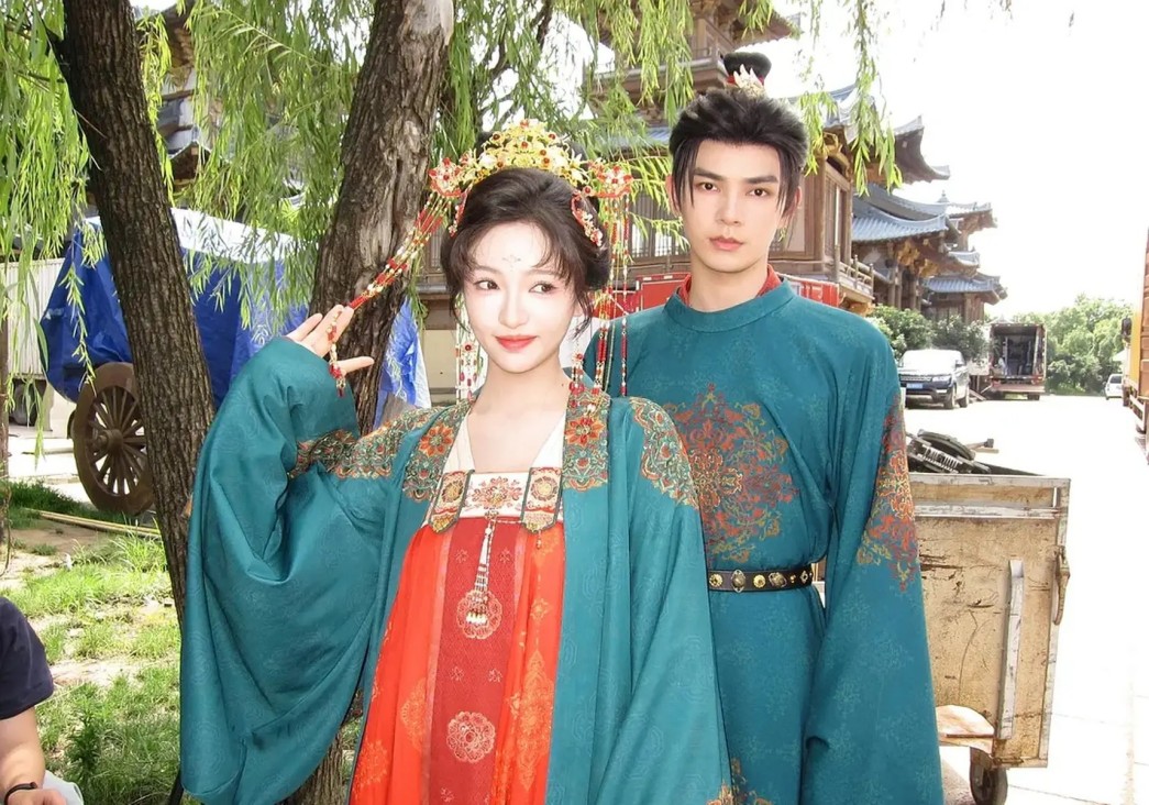 当AI真正进入生产系统，中国AI云为什么必然走向少数解？